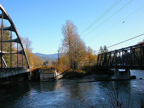 highway and trail bridges at Veach Road near Cicero, Snohomish County, Washington