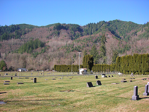 scenic surroundings of Rainey Valley Cemetery, Lewis County, Washington