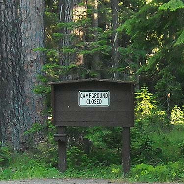 closed sign at Cougar Flat Campground, Yakima County, Washington