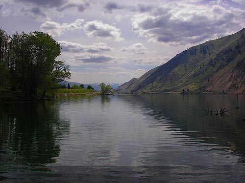 Lake Entiat (reservoir on Columbia River) at Orondo, Washington