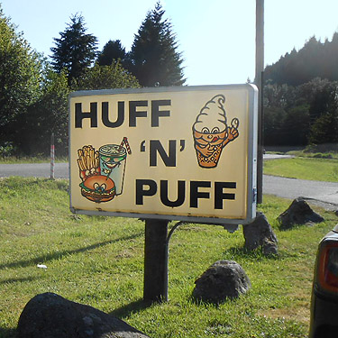Huff-n-Puff burger joint, Randle, Washington