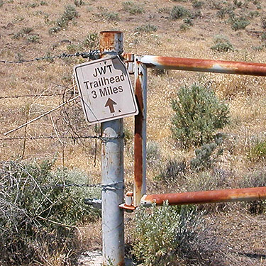 sign at parking area for trail to Doris trailhead, Kittitas County, Washington