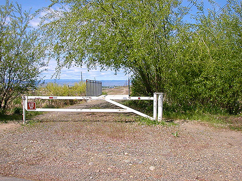 trail gate, Cooke Creek at John Wayne Trail, SW corner of Kittitas, Washington