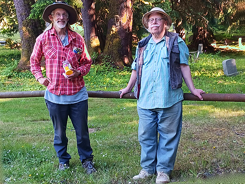 Jerry Austin & Rod Crawford at Odd Fellows Cemetery south of Raymond, Washington