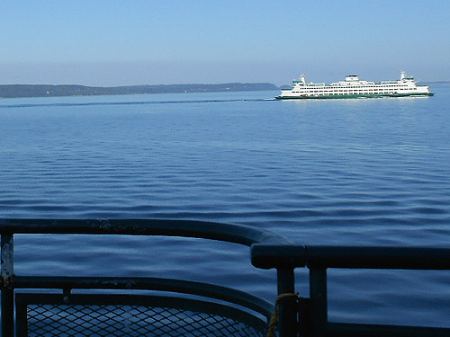 Ferry passes Kingston ferry in Puget Sound on 17 Sept 2025