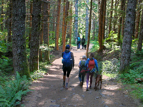 other hikers on trail to Talapus Lake, King County, Washington