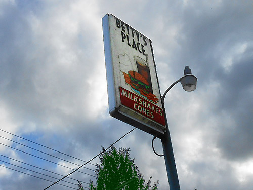 sign for Betty's Place, Toledo, Washington