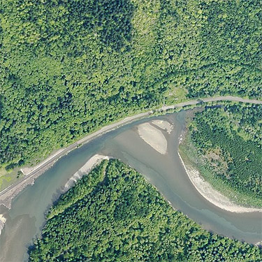 2015 aerial photo of Skagit River 3.5 miles E of Rockport, Washington